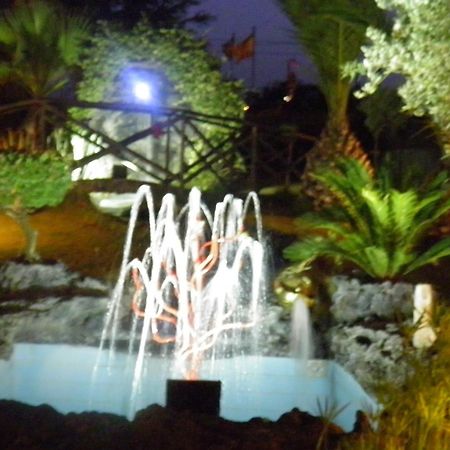 Parco Delle Tre Fontane Bed & Breakfast Nicolosi Exterior photo
