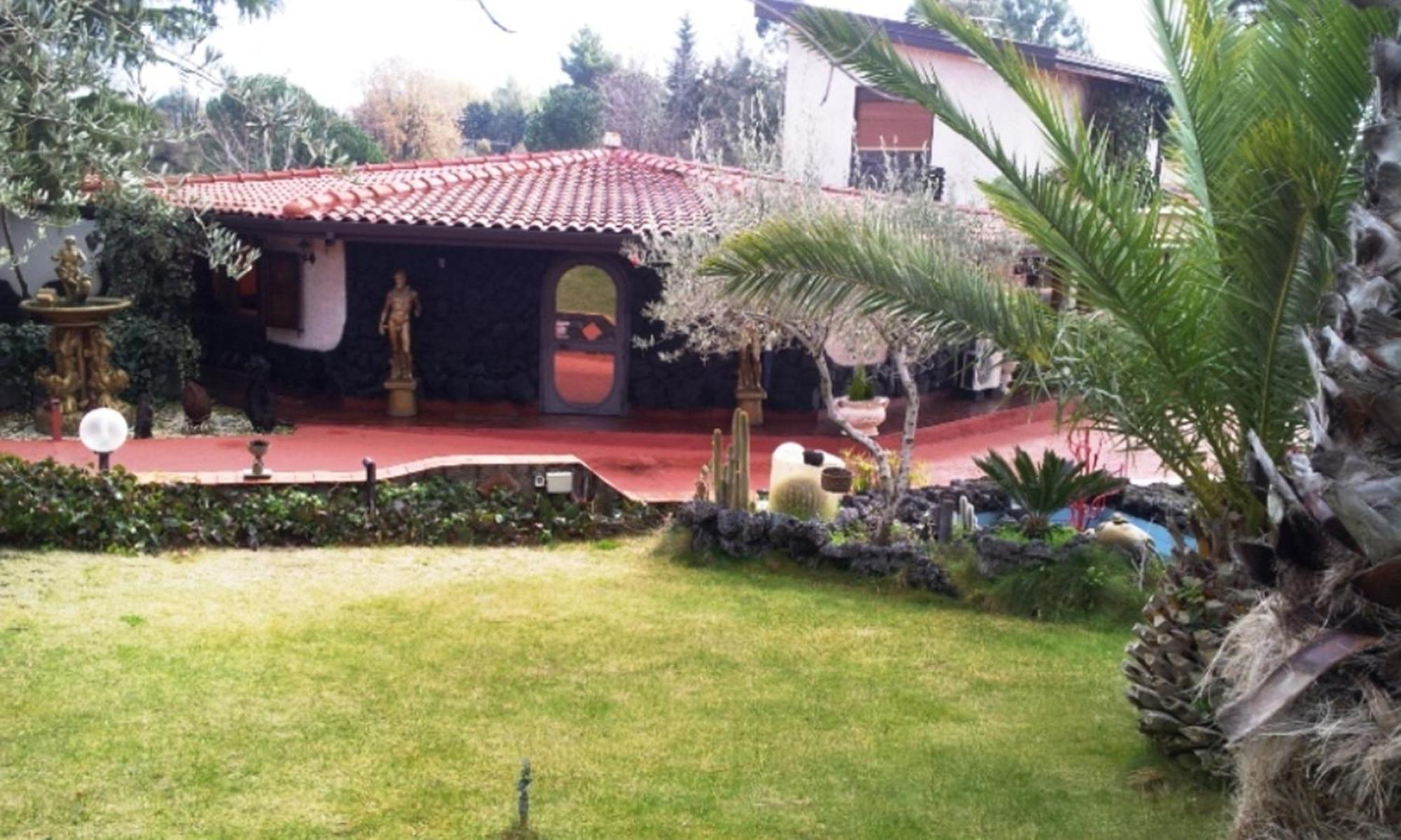 Parco Delle Tre Fontane Bed & Breakfast Nicolosi Exterior photo